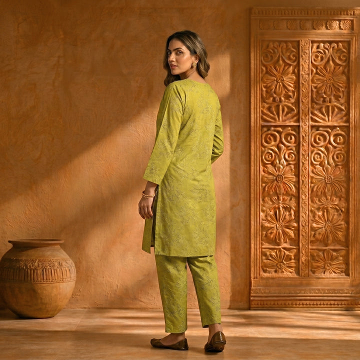 Olive Bloom Printed Lawn Suit – Ready-to-Wear 2 Piece Kameez Trouser